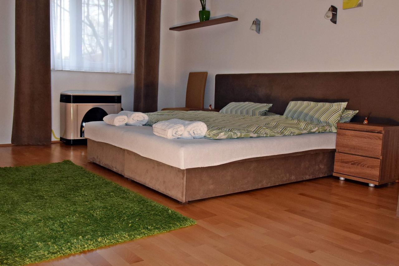 Weninger Studio Apartman Kiskunhalas Zewnętrze zdjęcie