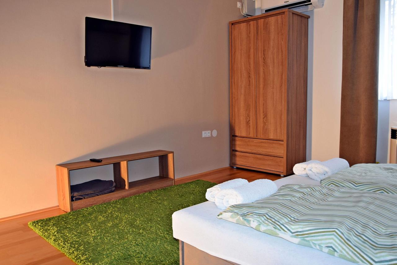 Weninger Studio Apartman Kiskunhalas Zewnętrze zdjęcie