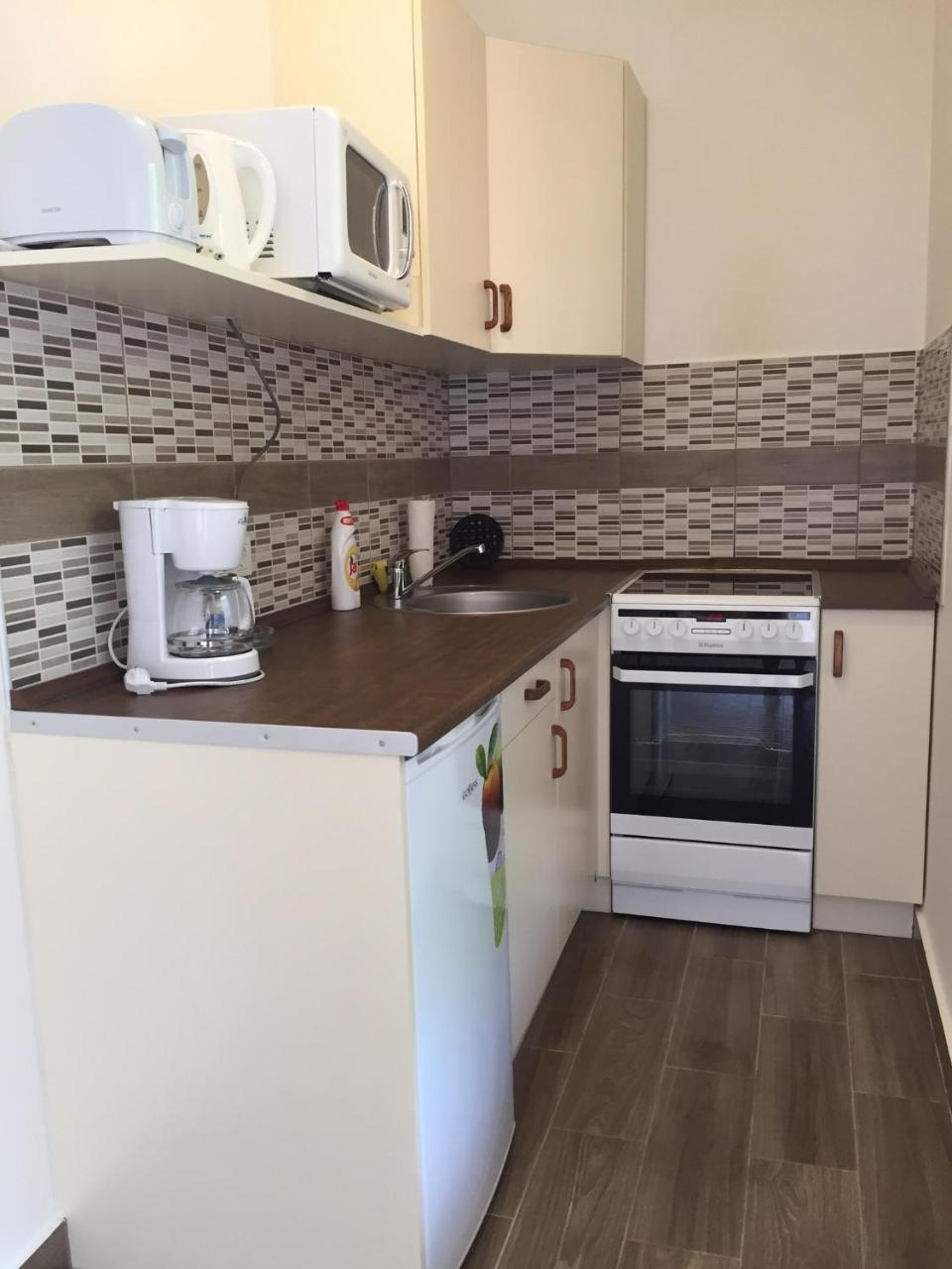 Weninger Studio Apartman Kiskunhalas Zewnętrze zdjęcie